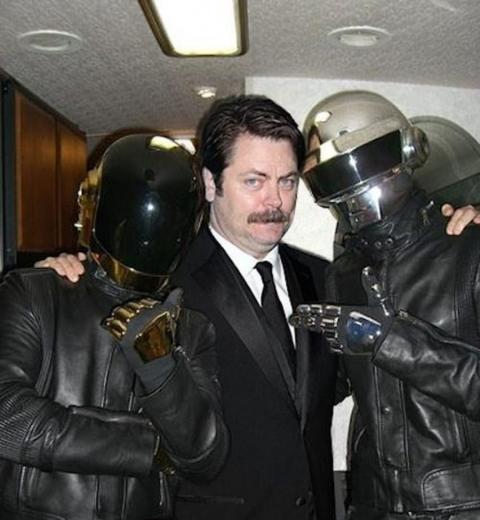 Nick Offerman ve DAFT PUNK