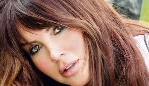 <p><b>SEREN SERENGL: NAMAZI BIRAKTIIMDA BAIMA KT OLAYLAR GELYOR</b></p>    Eimden ayrldm dnemlerde olduka zor gnler geirdim. Bu yzden namaz klmaya baladm. Kendimi o kadar iyi hissediyordum ki, her iim yolunda gidiyordu. lerimden dolay namaz braktm ama sonra bama kt olaylar gelmeye balad. Artk braktm namazma yeniden balyorum. Namaz kldm zamanlar kendimi ok daha iyi hissediyorum.