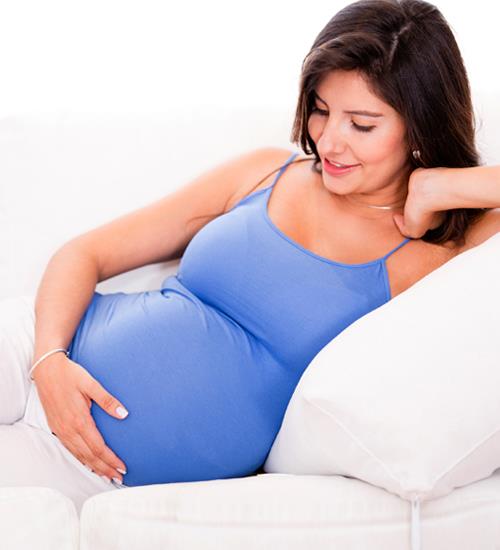 Hamileliin ilk aylarnda grlen kusmalardan sonra anne aday az bakmna yeterince zen gstermeyebilir.