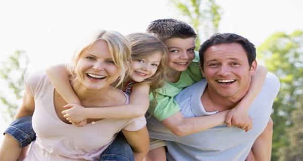 Mesleimiz gerei eler arasnda aile konutu ile ilgili anlamazlklara ska rastlyoruz. zellikle kadnlar elerinin ortak konutu habersiz satmasndan ok korkuyorlar ve nlem almak istiyorlar. Konuyu sizden gelen sorulara cevap vererek aklamak istedim.