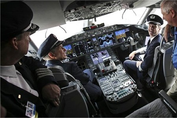 Pilotlar, uu grevlileri