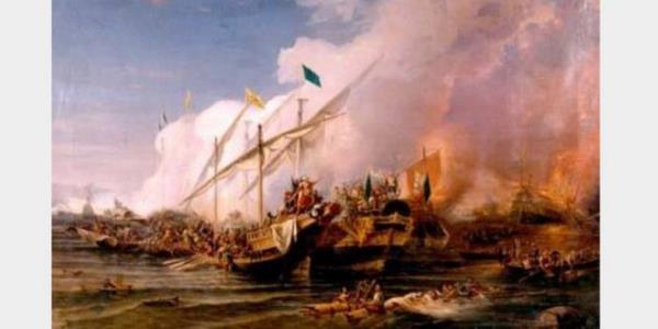 Ayasofya nnden trbeye kadar cadde zerinde iki sra asker dizilmiti. Fevkalde ihtiaml bir surette yaplan merasimde ehzdeler, damatlar, yabanc eliler, asker ataeler, din, idar ve asker erkn, niformalaryla tabutun arkasnda ilerliyorlard...