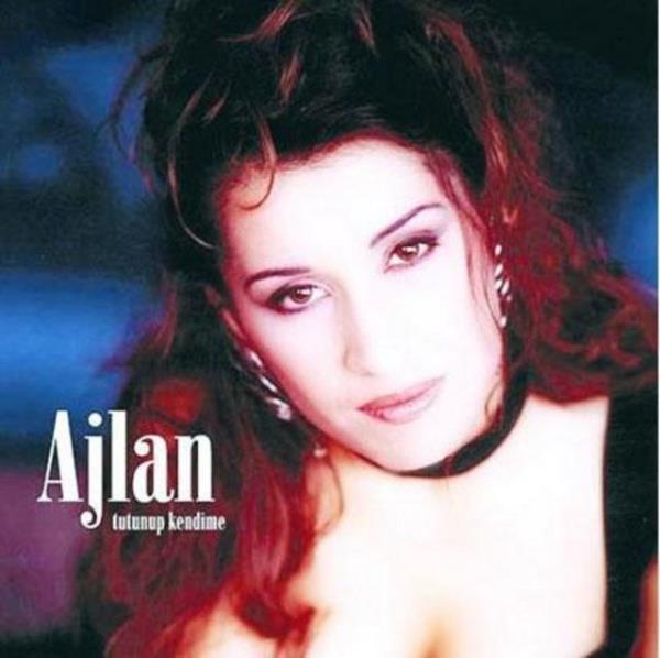 Ajlan, 22 Temmuz 1999'da Bodrum'dan Ka�'a gitmek �zere arac�n�n s�r�c� koltu�una oturdu�unda bunun son yolculu�u oldu�unu bilmiyordu.