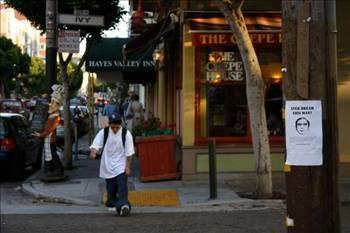 Ksacas adamn kim olduu mehul ama olayn bu denli bymesine sebep olan kalabalk kitlenin acil psikolojik mdahaleye ihtiyac olduu kesin!