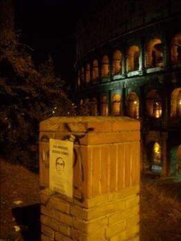 Ryalara giren bu adamla ilgili en mthi teoriyi ise sona sakladk. Bazlar bu adamla ilgili bir komplo teorisi gelitirmi bile.