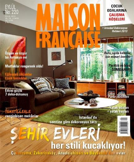 <p><b>Nostalji tutkunu</b></p>    Nihan ve Okan Buruk,  yl nce tandklar "mutluluk yuvalarnn" kapsn Maison Franaise dergisine at. ift, yaadklar eski ky evini ve Alaat'daki hayat ok sevince, komu binay da satn alarak yaam alanlarn geniletmi.     <p>Ege ky hayatnn geleneksel izlerinin Provence stiline zg detaylarla harmanland dekorasyon ve evlerin orijinal ruh halinin korunduu renovasyon, yetenekli ev sahibi Nihan Buruk?un imzasn tayor.</p>