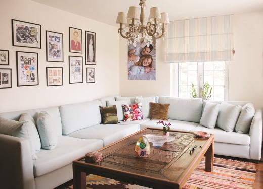 Hayatndaki en gzel olayn olunun doumu olduunu sylyor sonra da: "Varl hepimiz iin en byk mutluluk sebebi ve her eyden nce o gelir oldu artk. Onu bytrken farknda olmadan kendimi de byttm ve eittiimi hissediyorum. Artk daha ok kreden ve daha ok sabreden biriyim kesinlikle." 17 yldr mzik sektrnn iinde yer alan Meyra, ?"Son Liman" adl single'n karmt en son.