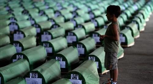 <b>8 bin Bosnal� M�sl�man�n �ld�r�ld��� Srebrenista Katliam�</b>