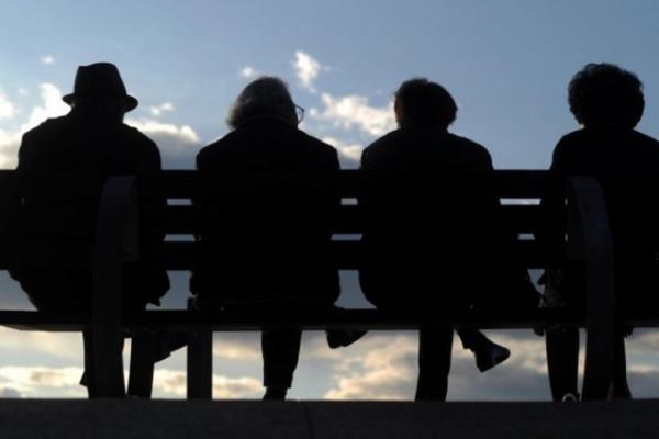 Kii bana salk harcamasnn 1000 dolardan az olduu Trkiye, in, Meksika ve Gney Afrika'da ise yaam beklentisi 75'in altnda.