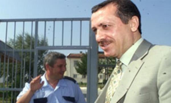 3 ilde toplu al trenlerine katlacak olan Babakan Erdoan'n 2014 ylnda yaplacak olan yerel seimlerde belediye bakan adaylarn da aklamas bekleniyor.