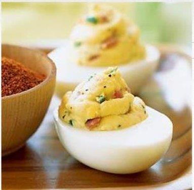 Yeterli ve dengeli beslenmede, besin eitliliini salamak iin her nde, bu drt besin grubundaki besinlerin bireyin gereksinmesine uygun miktarlarda tketilmesi gerektiine dikkati eken nan, unlar kaydetti