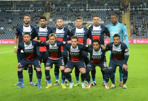 Fethiyespor'un formas PSG ile ayn tek fark Fethiye formasnda Esnaf Pastenesi yazyor..