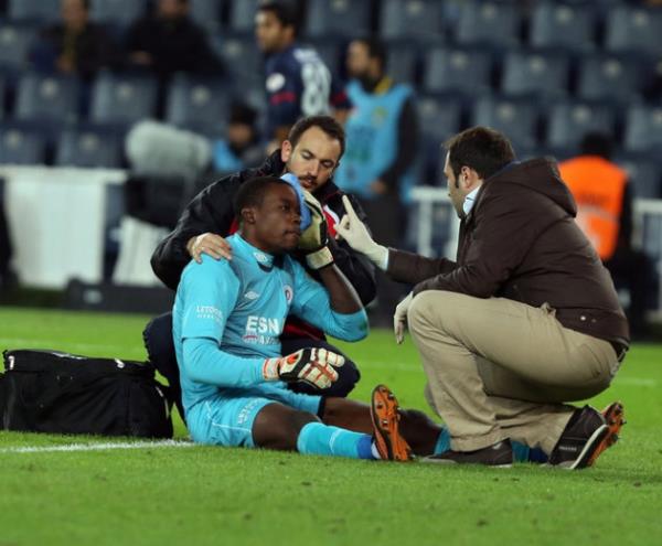 Lan nedir bu fenerin ikinci lig takimlarindan ektii pendik 1461 yeni malatya fethiye hahaha