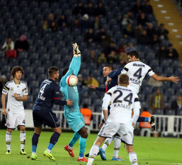 Mahmut Uslu'dan Fethiyespor'un verilmeyen buz gibi 2 gol hakknda aklama yapmasn bekliyoruz!