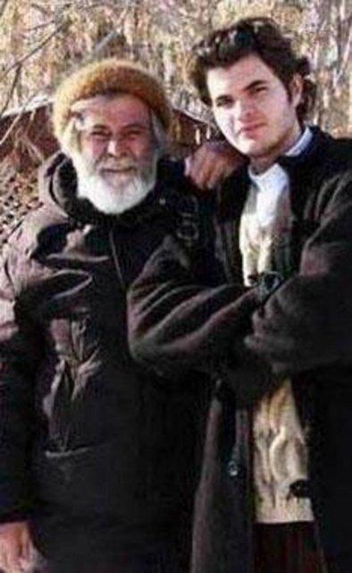 Oullarndan Bar, Deli Deli Olma filminde rol alnca dikkat ekmiti...