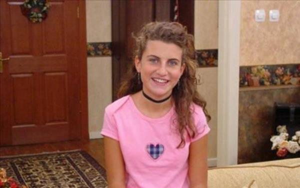 ''ocuklar Duymasn'' dizisinin ocuk yldz Ayecan Tatari'yi grenler inanamyor...