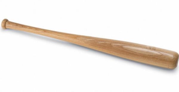 Adana'da 20 yllk esnaf, bir rportajda "Adana'da beyzbol oynayan yok ama beyzbol sopas ok satlyor." diyeli 2 yl oldu.