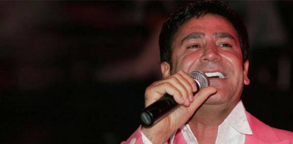 zzet Yldzhan, "Franszlar amma kltrl ufack ocuklar bile Franszca konuuyor" diyeli 10 yl oldu.