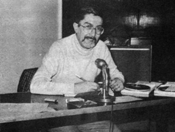 TRT Radyo 3'de mzik program yapan Engin Arman, "imdi de Pink Floyd ve arkadalar The Wall'u syleyecek.." diyeli 17 yl oldu.