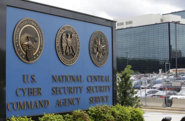 Eski NSA analisti Edward Snowden'n szdrd ve Washington Post Gazetesi'nde yaymlanan son belgelere gre Amerikan istihbarat, cep telefonu kaytlar zerinden bireylerin hareketlerini takip edip birbirleriyle olan balantlarnn haritalarn kard