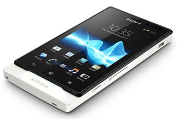<p><b>Sony Xperia Sola</b></p>    Sony, Z ve Z1'in iyi tasarmna ulaa kadar, baz eyler denedi. Xperia Sola, ite bu denemenin bir rnei. kntl ekran pek iyi grnmyordu.