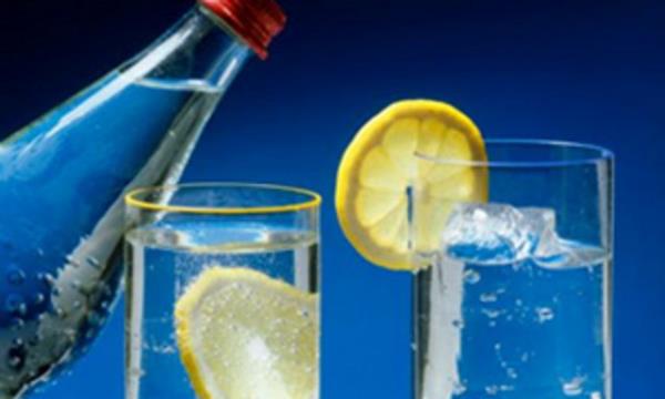 Gazl iecek retiminde ok zel karbondioksit gaz ve % 99,99 saflkta gda retimi iin zel karbondioksit gaz kullanlr.