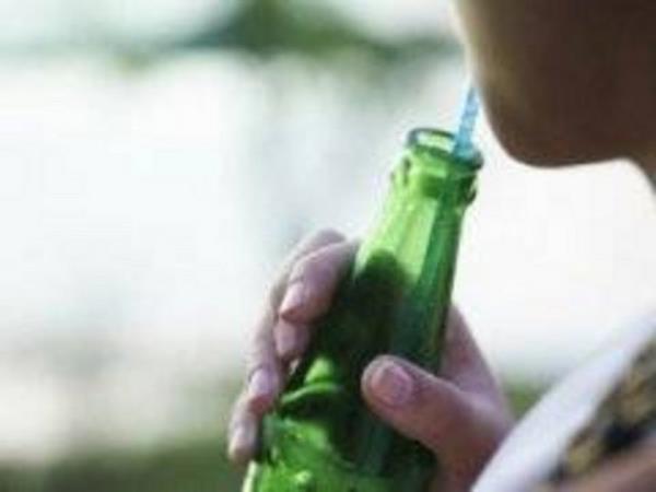 Maden suyu ierdii zengin mineraller vcudumuzun birok blgesine olduu gibi cilt iin de yararldr.