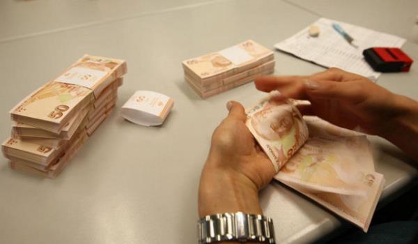 Duvarlar ve tavanlar a��k renkli boya ile boyanmal�, dekorasyon e�yalar� m�mk�n oldu�unca a��k renkli se�ilmelidir.