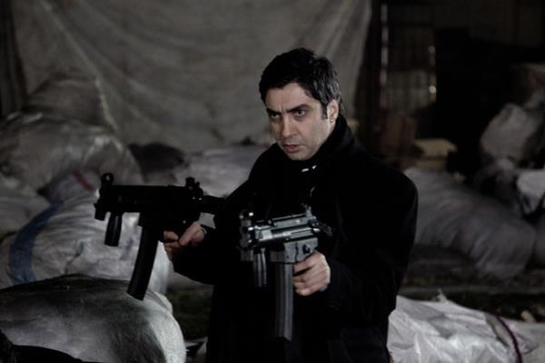 Saflar sklatrn derler ki iki karde arasna baka bir ey girmesin. Nifak girmesin, ayrlk girmesin, ikilik girmesin, benlik, dmanlk girmesin, eytan girmesin...