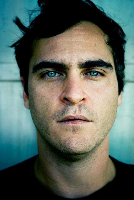 Oyuncu 3 yandan beri vegan ve 'o an' net hatrlyor. "Ailemle birlikte teknede balk tutuyordum. Hayat iin rpnan bir canlnn lmne tank oldum" diyen JOAQUIN Phoenix, 'Go Vegan' kampanyasn tantm filminde bir baln lmn canlandrd.