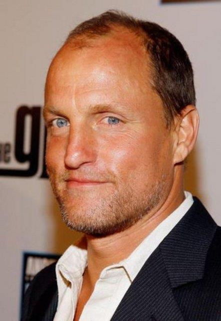 'Alk Oyunlar'nn yldz 25 yldr vegan. Organik bir iftlikte oturan Woody Harrelson, elektromanyetik dalgalar nedeniyle cep telefonu kullanmyor, Sage adl vegan restorann ortaklarndan ve dnyann ilk organik bira bahesinin sahibi.