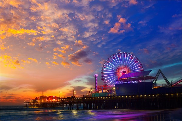 <p>14- Los Angeles</p>  Los Angeles fotoraflarnda ehrin yaamn gz nne seren elenceli kareler dikkat ekti.