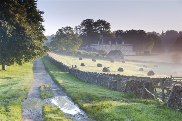 <p>05- ngiltere              </p>  ngiltere listenin beinci srasnda.