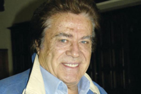 CNEYT ARKIN: FAHRETTN CREKLBATUR