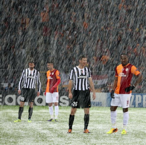 Galatasaray - Juventus mann hakemi milli eitim bakan olsa Erzurum'da okullar almaz.