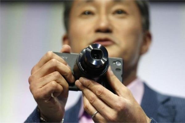 <p><b>Sony Xperia Z1</b></p>  Z1, deitirilemeyen 3000 mAh gcnde bataryaya sahip. Cihazn 16 GB dahili belleinin yan sra, microSD kart girii bulunuyor.