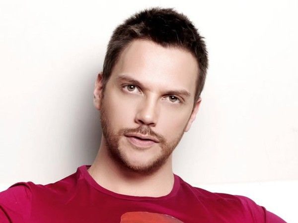 Sinan Akl: Bravo Galatasaray! Fenerbaheli olarak Trkiye'ye getirdiiniz bu basariyi alklyorum."