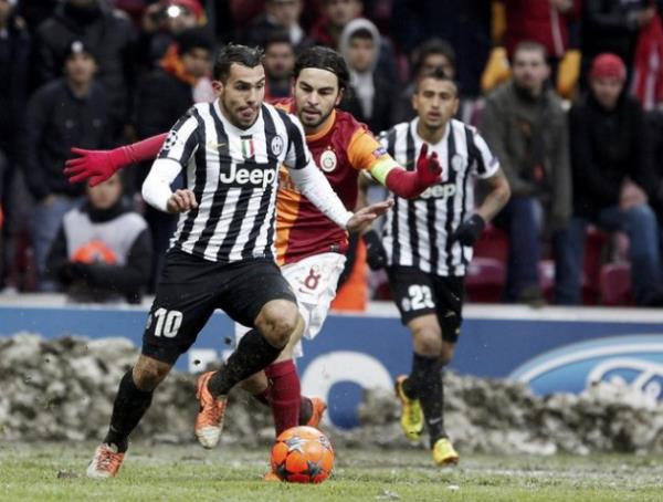 @omer_sahinn Formasndaki tek leke sahann amuru olan #Galatasaray yine Trkiye'nin yzn kara karmad