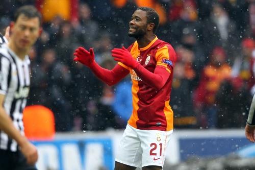Katar merkezli medya kuruluu El Cezire, iki takmn da saha koullar nedeniyle zorlandn ve uzun toplara yneldiinden bahsederek "Sneijder'li Galatasaray, Avrupa'da st tur biletini kapt" baln tercih etti. Sar krmzllarn, Juventus'tan daha iyi mcadele ederek ayakta kald vurgulanan haberde, Hollandal oyuncu Sneijder'in 54'nc dakikada da gole yaklat ifade edildi.
