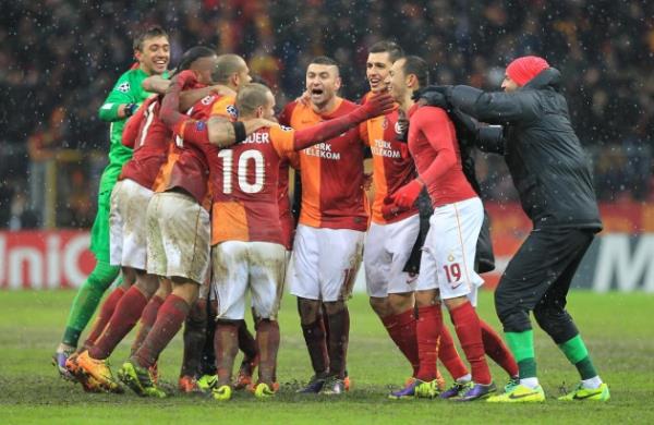 Il Sole 24 Ore: "Juve okta! stanbul'da kaybetti ve ampiyonlar Ligi'nin dnda kald"