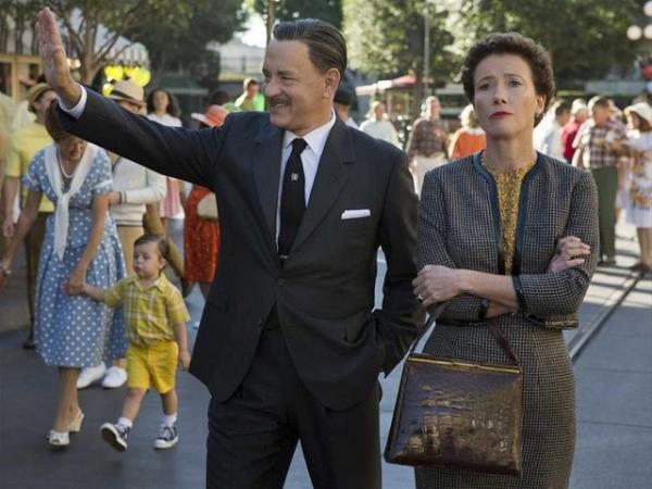 <p><b>SAVING MR. BANKS</b></p>   Ynetmen: John Lee Hancock   <p>Oyuncular: Tom Hanks, Emma Thompson, Colin Farrell</p>