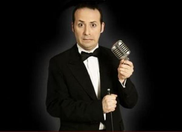 bu gsterilerinden birinde sahneden dt ve apar topar hastaneye kaldrld.