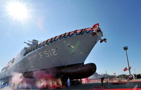 <p><b>TRKYE'NN RETT LK SAVA GEMS HEYBELADA</b></p>  Trkiye'nin ilk milli retim sava gemisi olan Heybeliada (F 511)'nn donatm, test/tecrbe ve eitim faaliyetlerine youn bir program dahilinde devam edilmektedir. Bu kapsamda; 02 Kasm 2010 tarihinden itibaren Deniz Kabul Tecrbelerine balanlan Heybeliada (F-511)'nn, ana tahrik (ana makina), seyir sistemleri ve sava sistemlerinin deniz artlarndaki performans kontrolleri yaplmaktadr.  Projenin ikinci gemisi olan Bykada (F-512)'nn tekne inas da stanbul Tersanesi Komutanl'nda devam etmektedir.  Trk Deniz Kuvvetleri Komutanl tarafndan Heybeliada'nn (F-511) tasarm, ina ve kullanm srecinden elde edilecek bilgi ve tecrbeler nda Deniz Kuvvetleri?nin ihtiyalarna ynelik su st ve su alt silah sistem ve platformlarnn gelitirilmesine devam edilecektir.?