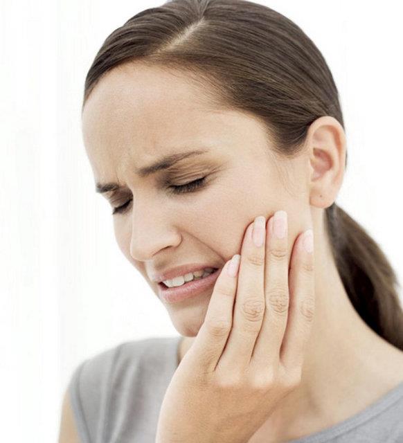 inde civa olan amalgamlarn yasaklanmasn, bunun yerine kompozit dolgunun kullanlmasn gerektiini belirtti.