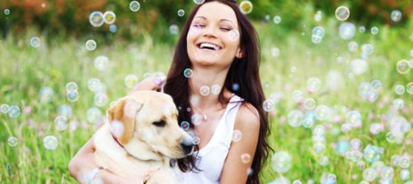 Wisconsin niversitesi psikoloji profesr Richard Davidson aratrmalarnda yle bulgulara rastlad: Beyin faaliyetleri, meditasyon egzersizleriyle, endie ve kayg odakl sa beyinden mutluluk, heyecan ve keyif odakl sol beyin tarafna geebilir.