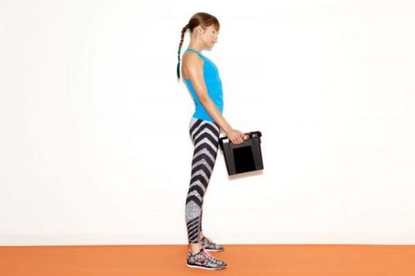 imdi nefes aln ve vcudunuzu dikletirin. Kutuyu kaldrararak bu hareketi 20 kez tekrarlayn