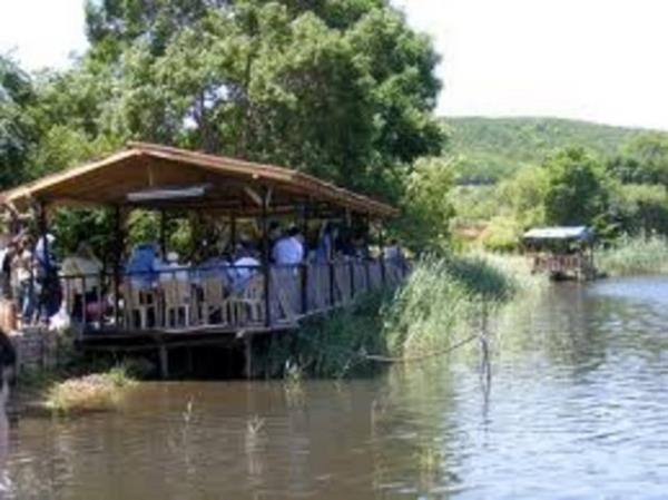 <b>stanbul'un yzmeye elverili olmayan noktalar...</b>  <p><b>Beyolu'nda Halcolu Park n</b></p>