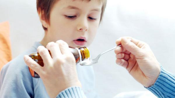 Akut ksrk enfeksiyonlar ise sinzit, farenjit, nezle, akcierlere yabanc cisim kamas gibi nedenlerle oluur. Kronik ksrkler bazen seneler srebilir.