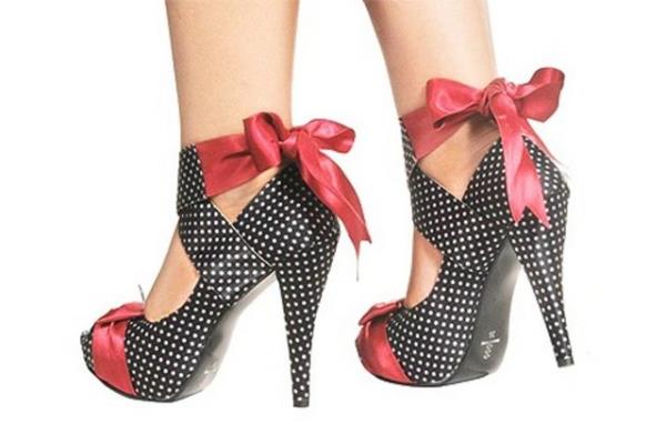 Trkiye'de ayakkabclk sektrnde ithalat nlemek iin alnan tedbire ramen ithalatn srdn bu yzden koruma tedbirlerinin uzatlmas gerektiini ifade eden Gzel, yle konutu