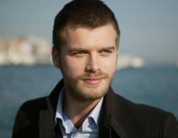 nl ynetmen James Cameron ile bir rportaj da yapmt.